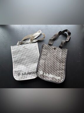 Lululemon Small Lot of 2 Reusable Shopping Tote Bags 🤎 Tan Brown 🤎  Goyard ⚡